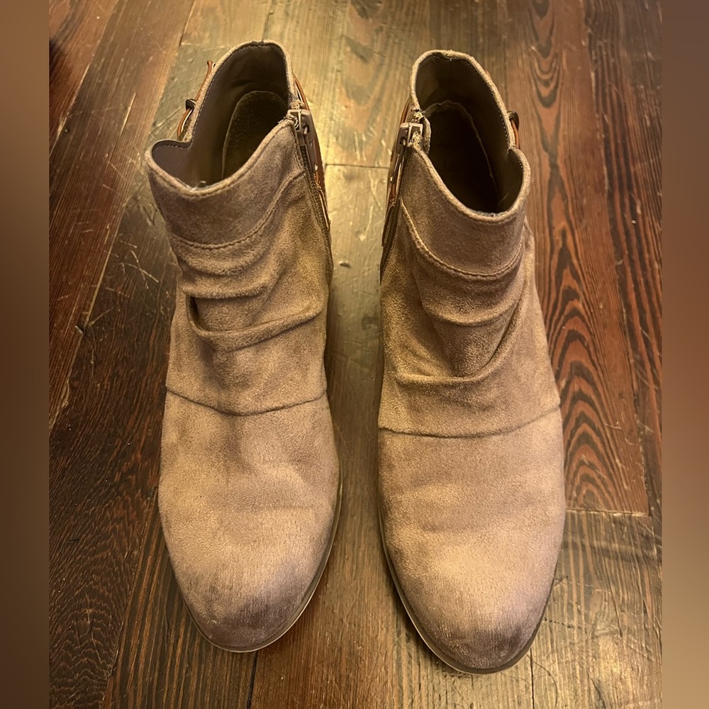 Women's Tan Ankle Boots